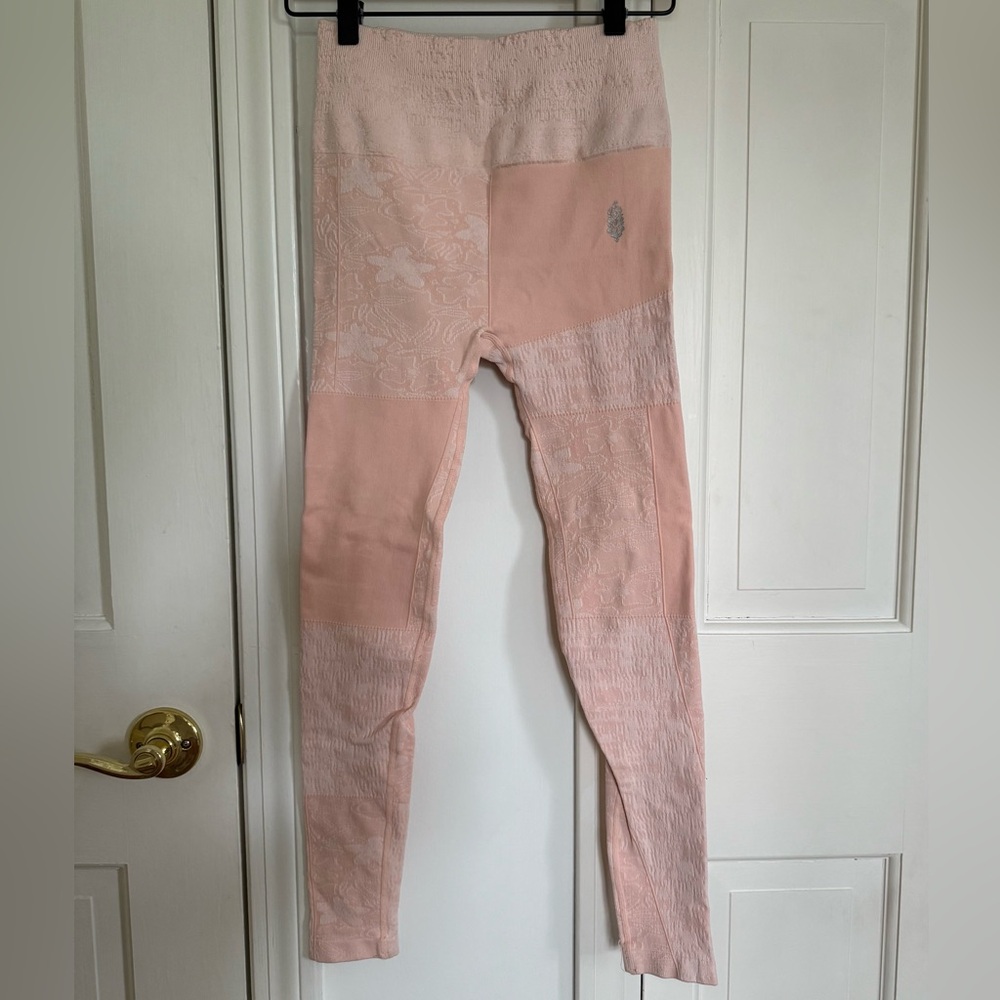 Free People Movement Patch Me If You Can Peach Leggings